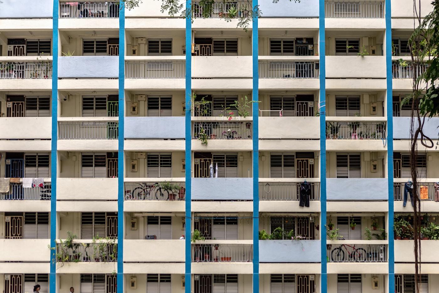 Blue-and-white Singapore HDB block typical of the Chin Swee Road and Outram housing belt